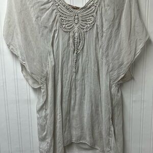 Carla Conti Cream Boxy Blouse with Dolman Sleeves and crotchet center 100% silk